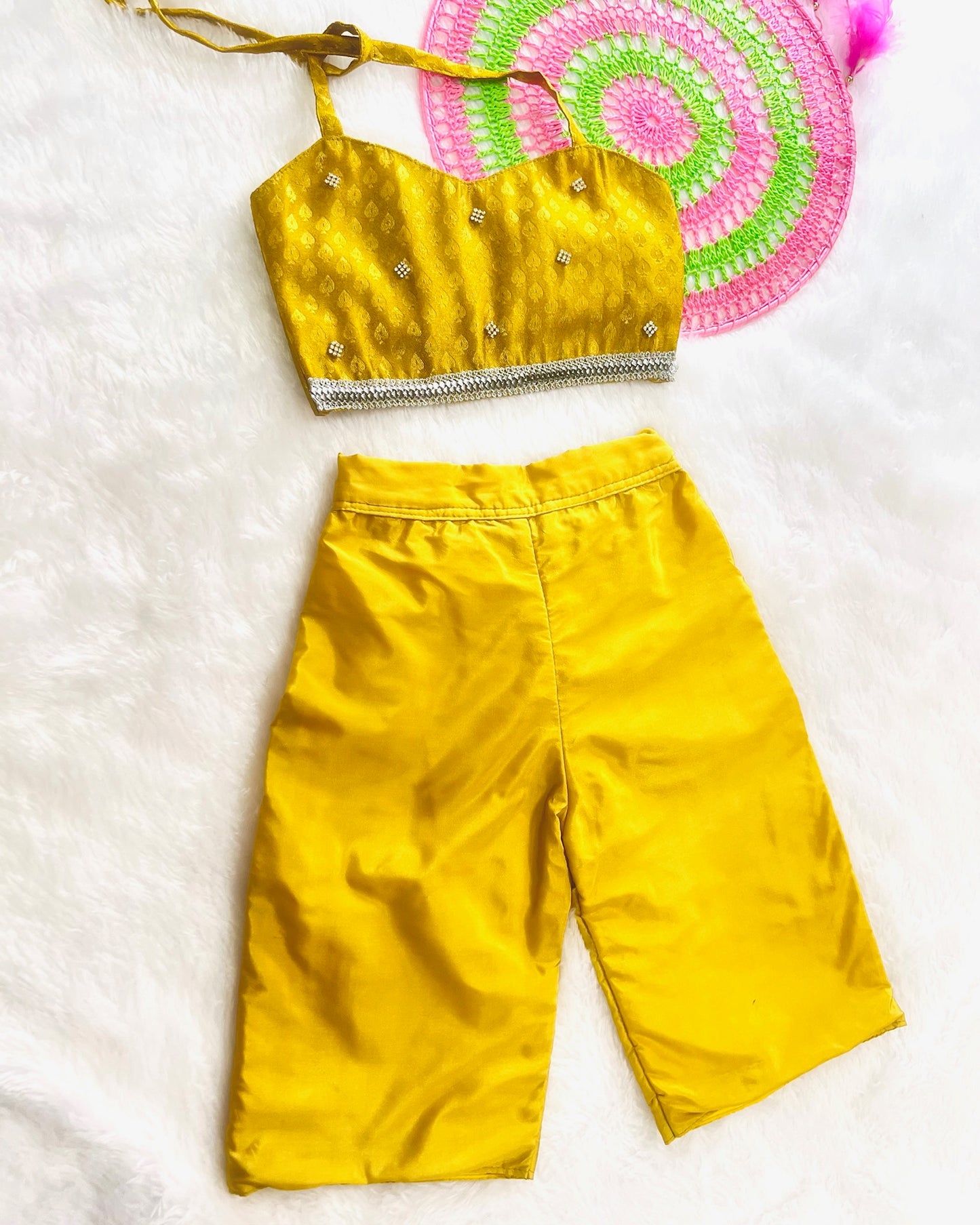 Sunny Chic: Silk Blend Palazzo Pant with Stylish Tie-Up Top