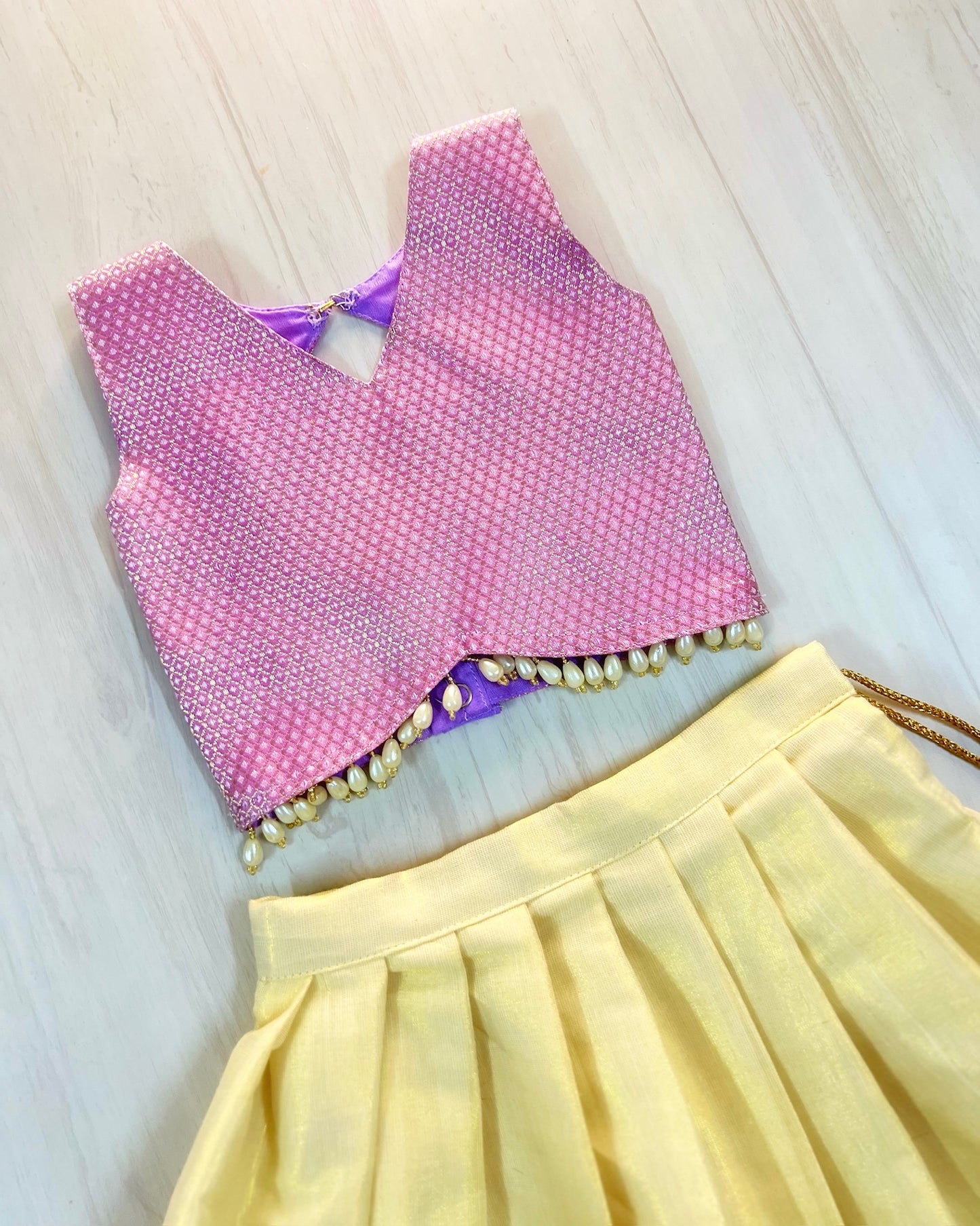 Elegant Lavender With Kerala Style White Cotton Skirt